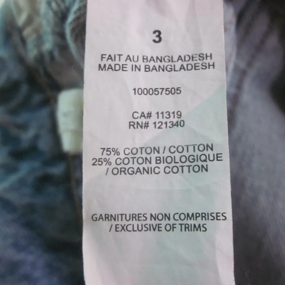 Garage Light Wash Distroyed Denim High Rise Mom Jeans  26 Juniors Size 3